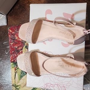 Girls Dressy Shoe Pink